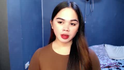 Snapshot of zendaya_amore chatting on 10.30.25 Zendaya online show from 10.30.25