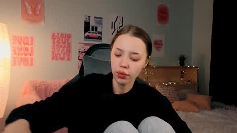 Lara online show from 03.04.26