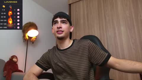 Snapshot of zenn_rush chatting on 01.15.25 Zenn online show from 01.15.25