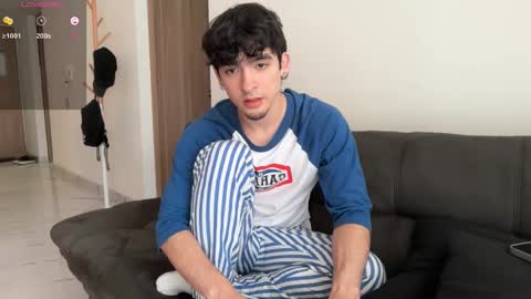 Snapshot of zenn_rush chatting on 09.25.25 Zenn online show from 09.25.25