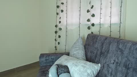 Snapshot of zero__o chatting on 02.12.25 ZERO online show from 02.12.25