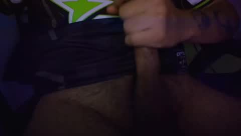 zerotwo5 online show from 01.18.26