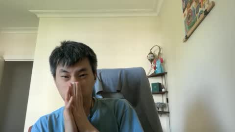 Snapshot of zeroventure chatting on 09.30.25 zeroventure online show from 09.30.25