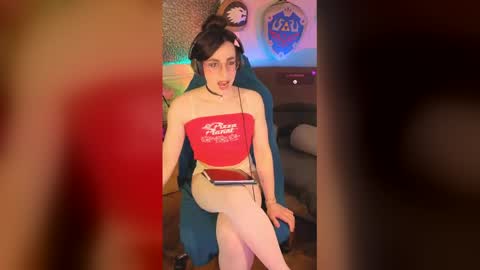 Snapshot of zesty_peach chatting on 05.23.26 zesty_peach online show from 05.23.26
