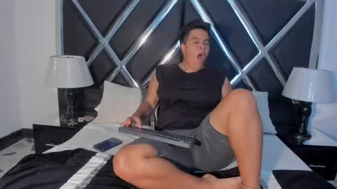 Snapshot of zeussmithh chatting on 04.09.26 zeussmithh online show from 04.09.26