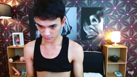 Snapshot of zevierbalte chatting on 03.12.25 zavier skinny asian online show from 03.12.25