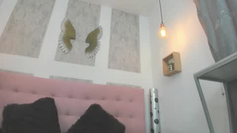 ZHAMIRA  ANDRES online show from 03.08.26