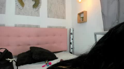 ZHAMIRA  ANDRES online show from 03.29.26