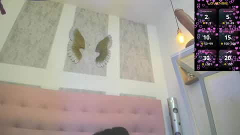 ZHAMIRA  ANDRES online show from 04.13.26