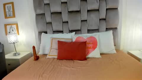 zharia_lux25 online show from 02.11.26