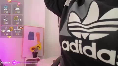 zhia  zeus online show from 11.06.25