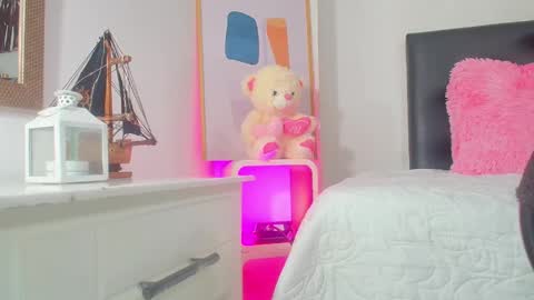 Snapshot of zhiaxzeus chatting on 03.17.26 zhia zeus online show from 03.17.26