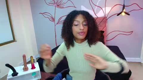 Zia Green online show from 02.21.25