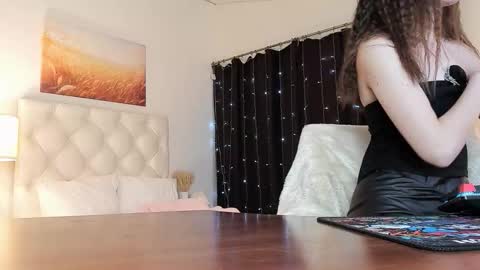 zianichols online show from 02.13.26