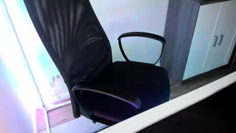 ziemlichflutschig online show from 10.16.25