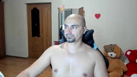 Snapshot of ziesh chatting on 09.26.25 Ziesh online show from 09.26.25