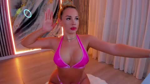 Snapshot of zinasquirts chatting on 04.27.26 Galli online show from 04.27.26