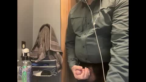 Snapshot of zinger283069 chatting on 12.30.24 zinger283069 online show from 12.30.24