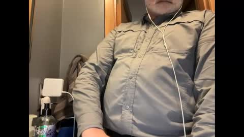 Snapshot of zinger283069 chatting on 02.05.25 zinger283069 online show from 02.05.25