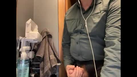 Snapshot of zinger283069 chatting on 10.28.25 zinger283069 online show from 10.28.25