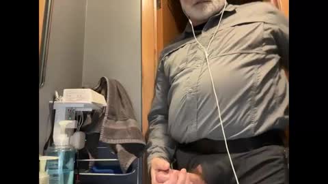 Snapshot of zinger283069 chatting on 11.03.25 zinger283069 online show from 11.03.25