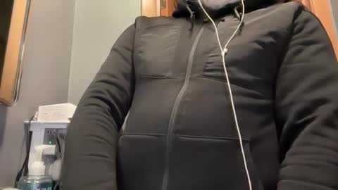 Snapshot of zinger283069 chatting on 11.07.25 zinger283069 online show from 11.07.25