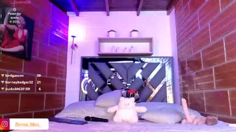 Snapshot of zinnia_mosley chatting on 06.27.26 Nia online show from 06.27.26