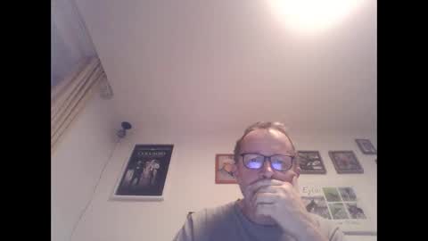 Snapshot of zippi55 chatting on 10.14.25 Zippi online show from 10.14.25