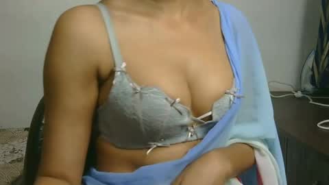 Snapshot of ziyaa_1 chatting on 07.19.26 Ziyaa online show from 07.19.26