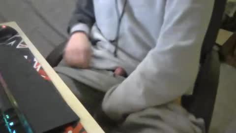 Snapshot of zkraston11 chatting on 12.18.24 zkraston11 online show from 12.18.24