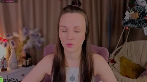 Zlata  Mon Tue Thu Fri Sun Sa GMT 3 0000pm - 0600pm  online show from 01.15.26