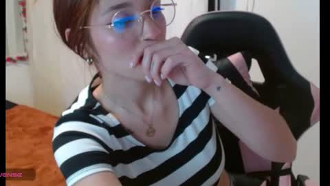 Snapshot of zoe731356 chatting on 06.11.26 zoe731356 online show from 06.11.26