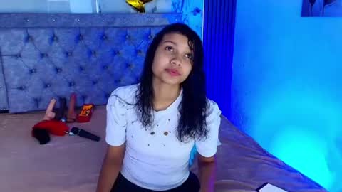 Snapshot of zoe_blake1 chatting on 06.17.26 Zoe Blake online show from 06.17.26