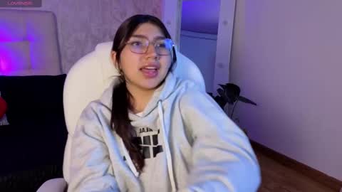 zoe  online show from 10.07.25