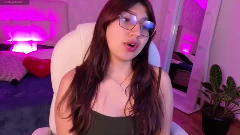 zoe  online show from 10.17.25