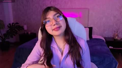 zoe  online show from 10.18.25
