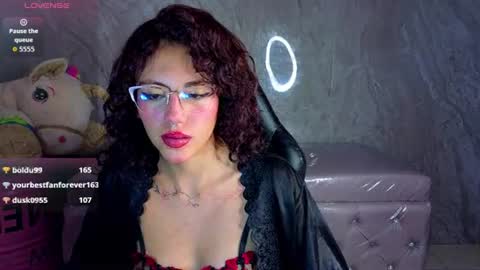 Snapshot of zoe_ch_ chatting on 06.28.26 zoe_ch_ online show from 06.28.26