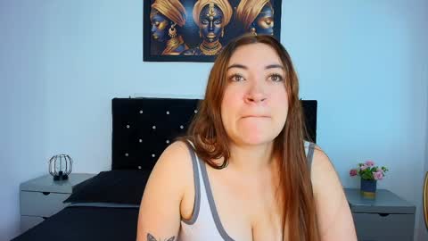 Snapshot of zoe_clarck_ chatting on 05.15.26 zoe_clarck_ online show from 05.15.26