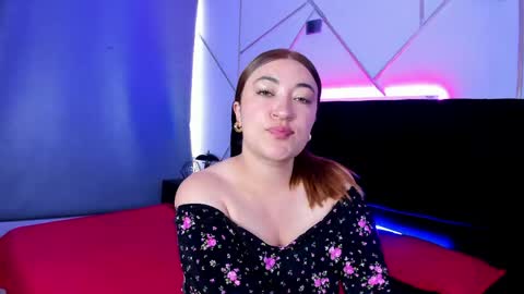 Snapshot of zoe_clarck_ chatting on 05.21.26 zoe_clarck_ online show from 05.21.26