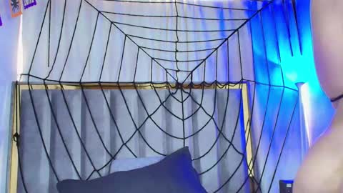 Zoe online show from 10.07.25