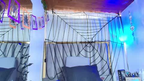 Zoe online show from 10.12.25