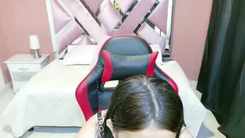 zoe online show from 04.07.26