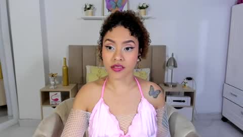Snapshot of zoe_gruber chatting on 07.17.26 Zoe Gruber online show from 07.17.26