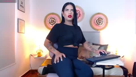 zoe_hecate online show from 04.13.26