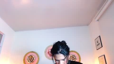 Snapshot of zoe_hecate chatting on 06.19.26 zoe_hecate online show from 06.19.26