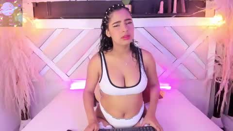 Zoey  online show from 05.10.26
