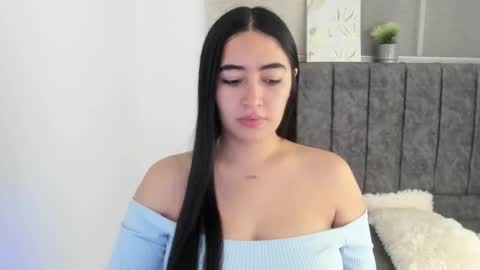 Snapshot of zoe_jones7 chatting on 10.25.25 zoe_jones7 online show from 10.25.25