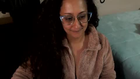 Snapshot of zoe_koller chatting on 06.17.26 Zoe Koller online show from 06.17.26