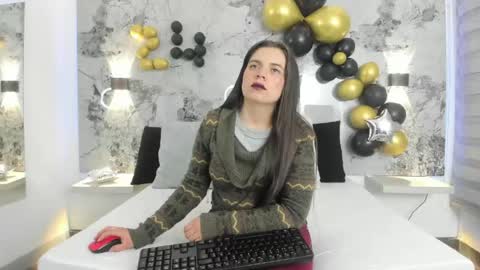 Zoe online show from 04.14.26