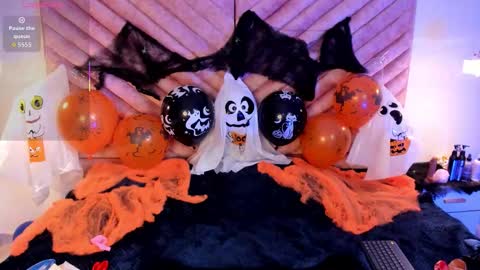 SWEET ZOE online show from 10.23.25